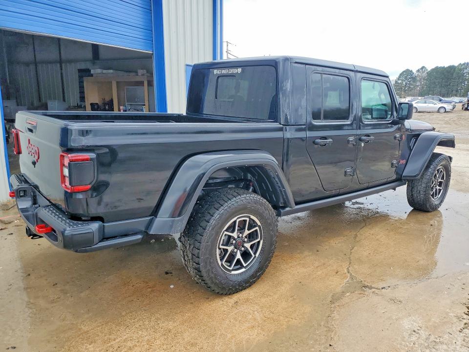 Photo 3 from auction – 2024 JEEP GLADIATOR with VIN 1C6JJTBG3RL103445