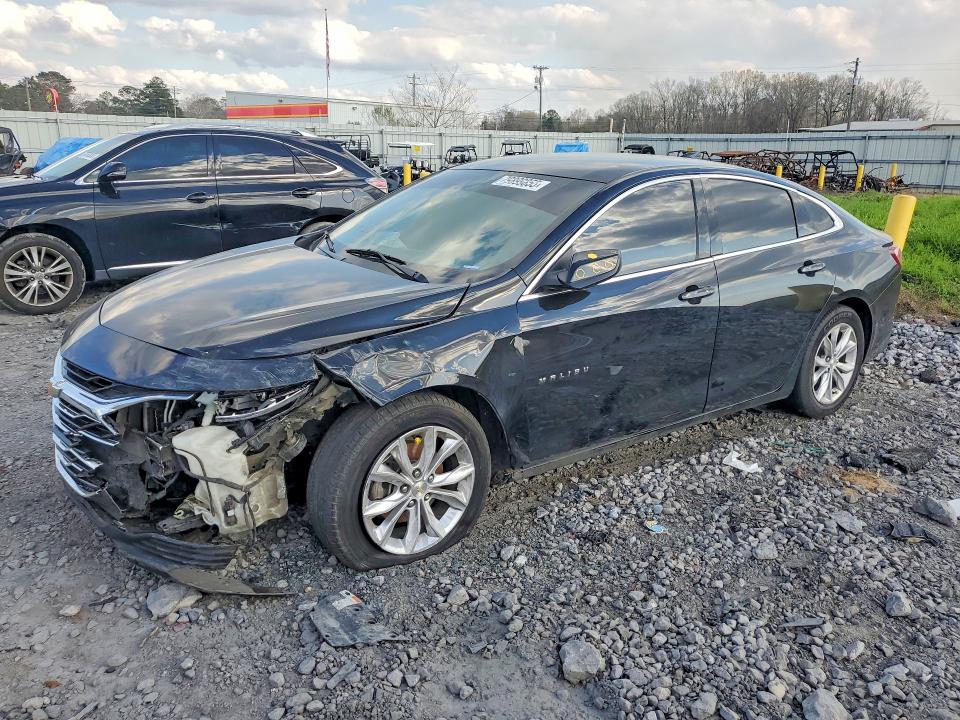 CHEVROLET MALIBU 2022 with VIN 1G1ZD5ST2NF123618 - Photo from auction