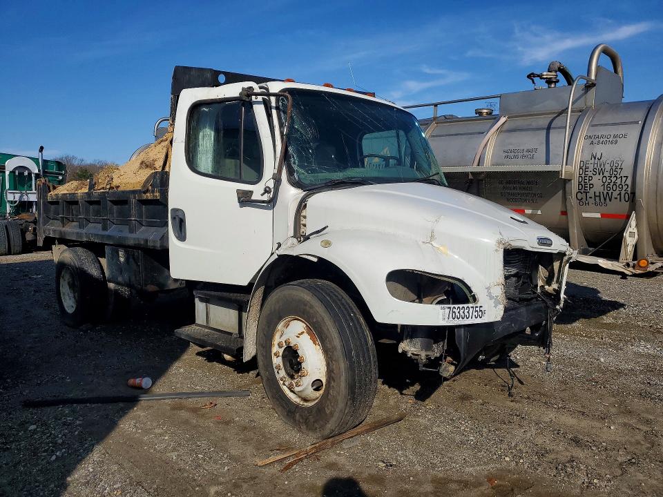 Photo 4 from auction – 2005 FREIGHTLINER M2 with VIN 1FVACWDC15HV44426