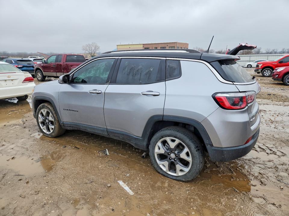 Photo 2 from auction – 2018 JEEP COMPASS with VIN 3C4NJDCB8JT372472