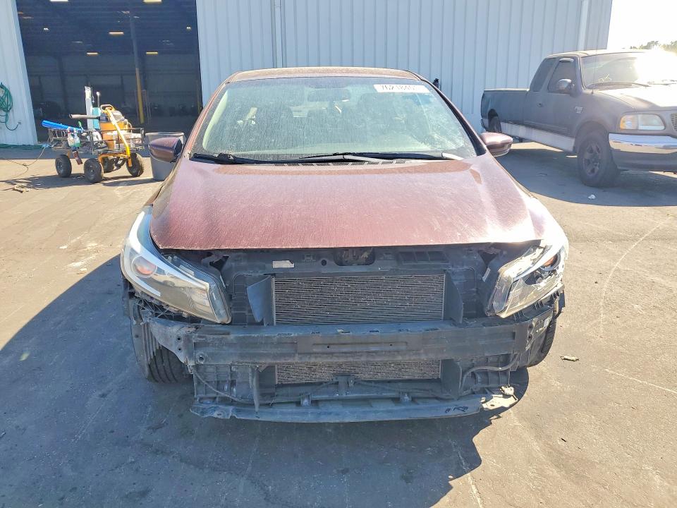 Photo 5 from auction – 2017 KIA FORTE with VIN 3KPFK4A77HE110750