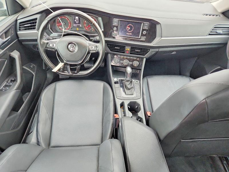 Photo 8 from auction – 2019 VOLKSWAGEN JETTA with VIN 3VWC57BU8KM102201