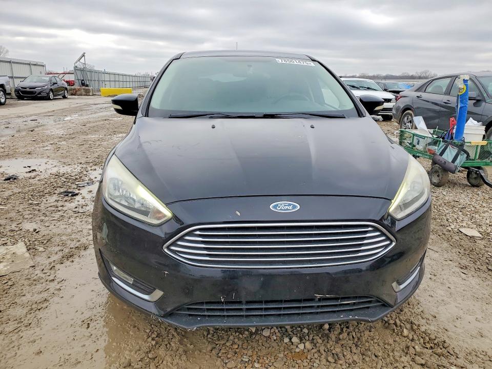 Photo 5 from auction – 2016 FORD FOCUS with VIN 1FADP3N20GL235439
