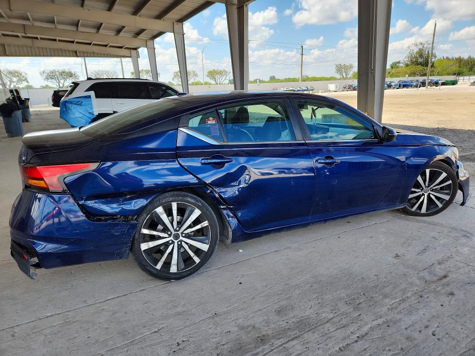 Photo 3 from auction – 2021 NISSAN ALTIMA with VIN 1N4BL4CV4MN315171