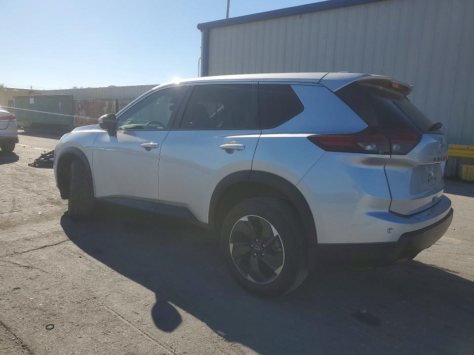 Photo 2 from auction – 2024 NISSAN ROGUE with VIN JN8BT3BA7RW352384