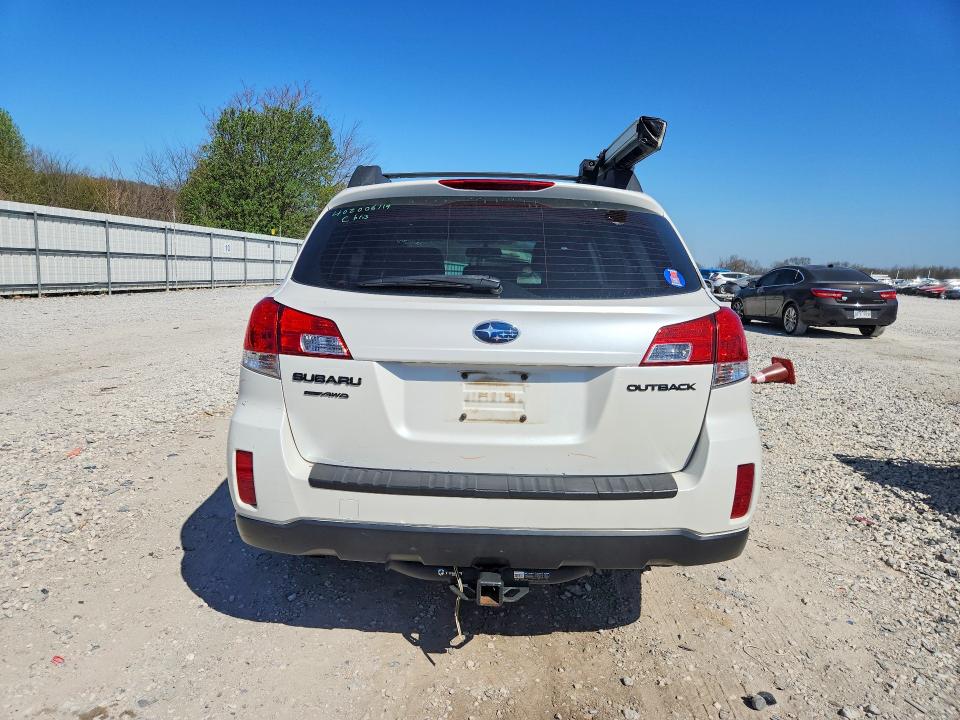 Photo 6 from auction – 2014 SUBARU OUTBACK with VIN 4S4BRCAC0E3228252