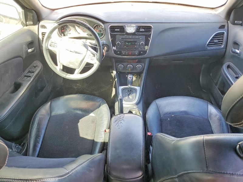 Photo 8 from auction – 2013 CHRYSLER 200 with VIN 1C3CCBCG4DN621084