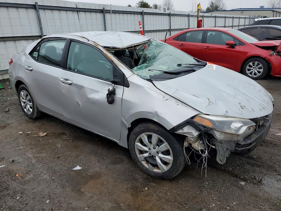 Foto 4 de la subasta – 2015 TOYOTA COROLLA con VIN 2T1BURHE1FC229187