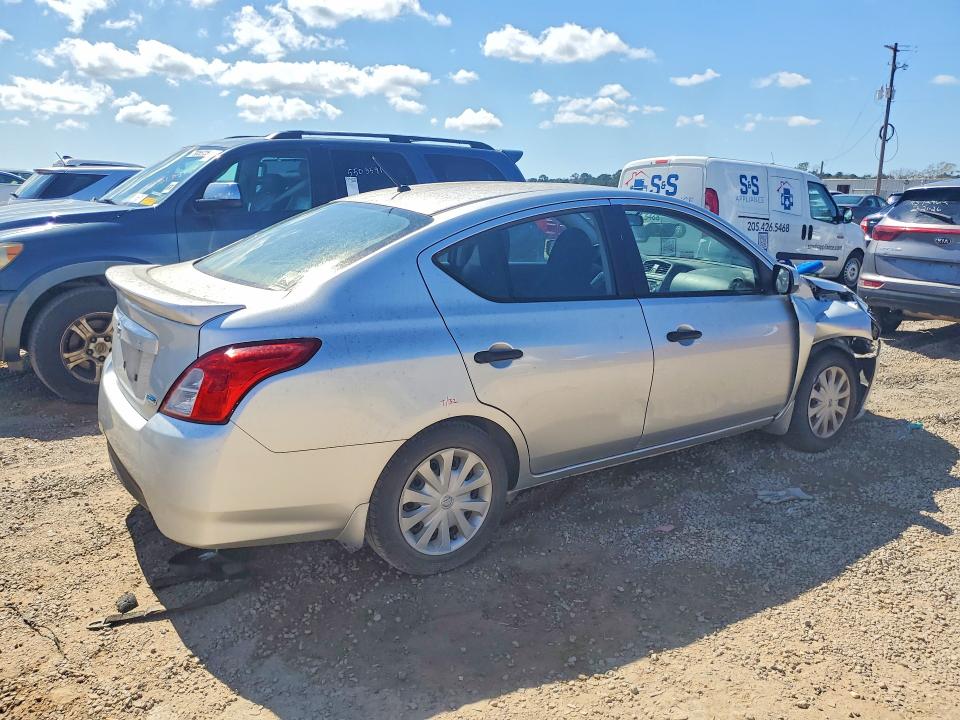 Photo 3 from auction – 2016 NISSAN VERSA with VIN 3N1CN7AP7GL848136