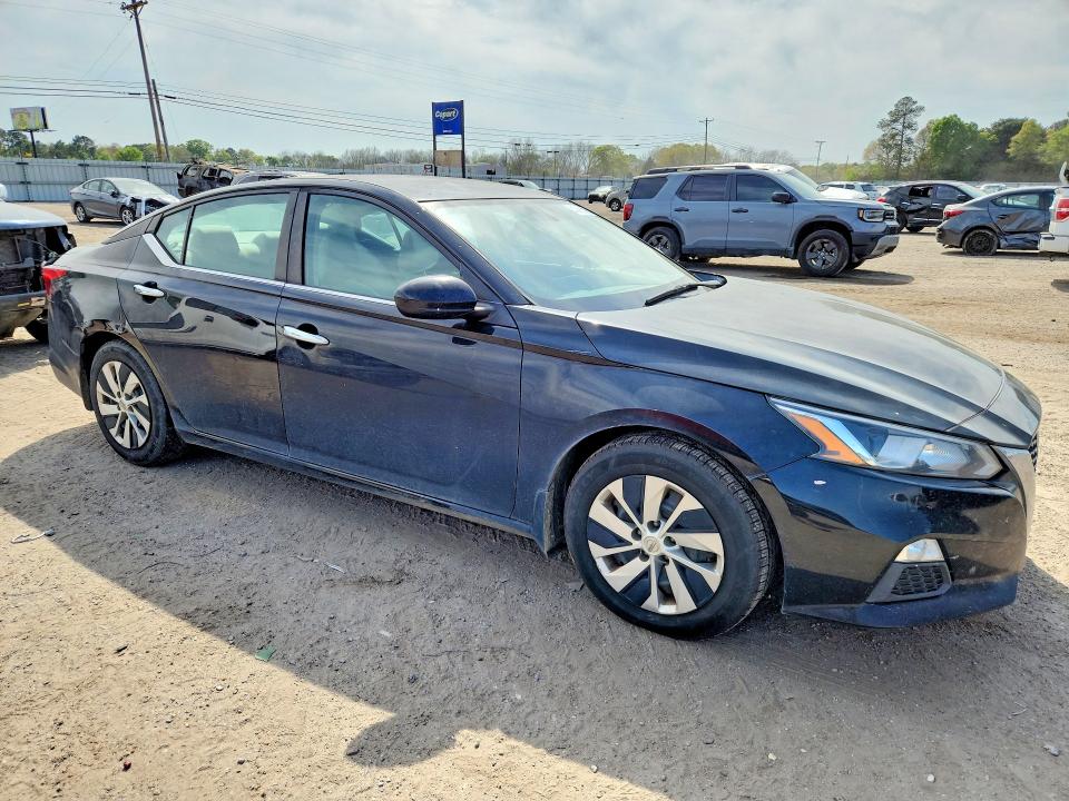 Photo 4 from auction – 2019 NISSAN ALTIMA with VIN 1N4BL4BV0KC112451