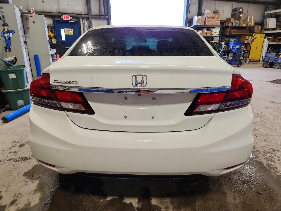Photo 6 from auction – 2015 HONDA CIVIC with VIN 2HGFB2F52FH001675