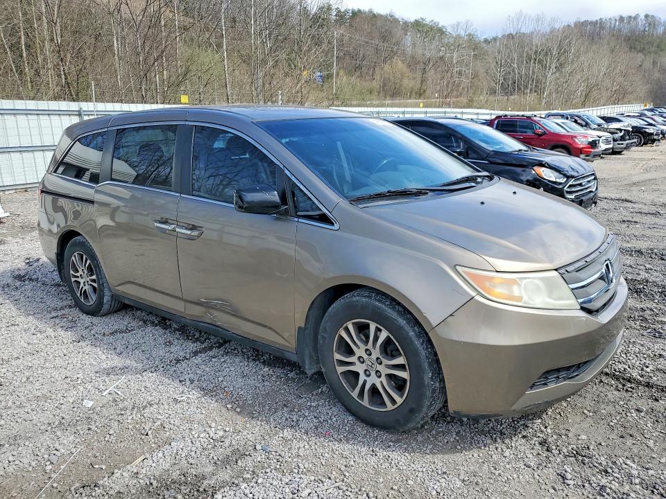 Фото 4 с аукциона – 2011 HONDA ODYSSEY с VIN 5FNRL5H62BB031825