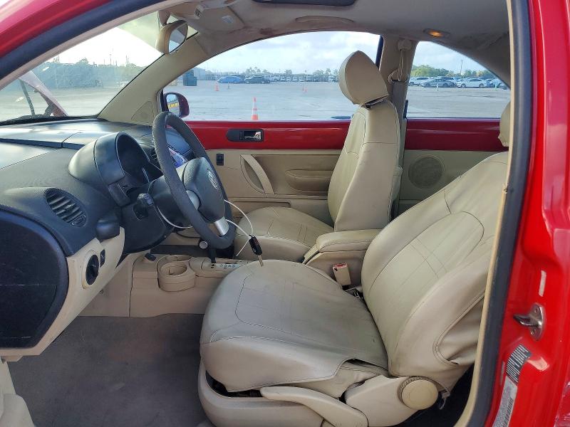 Photo 7 from auction – 2005 VOLKSWAGEN NEW BEETLE with VIN 3VWCK31C75M411902