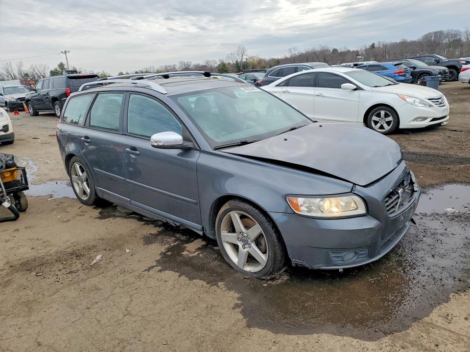 Photo 4 from auction – 2009 VOLVO V50 with VIN YV1MJ672792466853