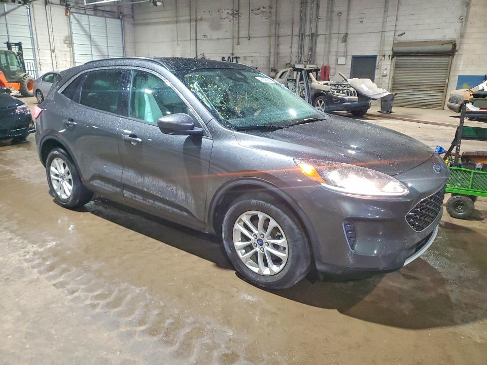 Photo 4 from auction – 2020 FORD ESCAPE with VIN 1FMCU0G66LUC04449
