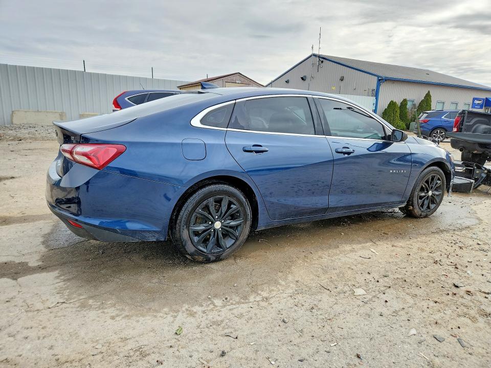 Photo 3 from auction – 2021 CHEVROLET MALIBU with VIN 1G1ZD5ST4MF087008