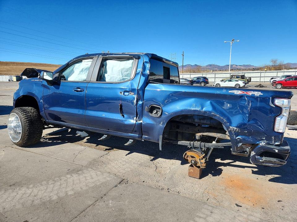 Photo 2 from auction – 2019 CHEVROLET SILVERADO with VIN 1GCUYDED7KZ373998