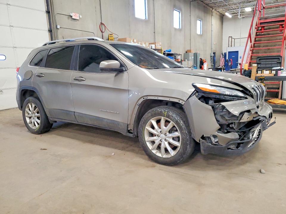 Снимка 4 от търг – 2017 JEEP CHEROKEE с VIN 1C4PJMDSXHW632995