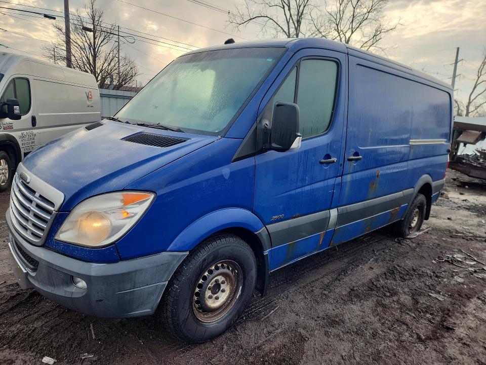 FREIGHTLINER SPRINTER 2010 with VIN WDYPE7CC1A5489886 - Photo from auction