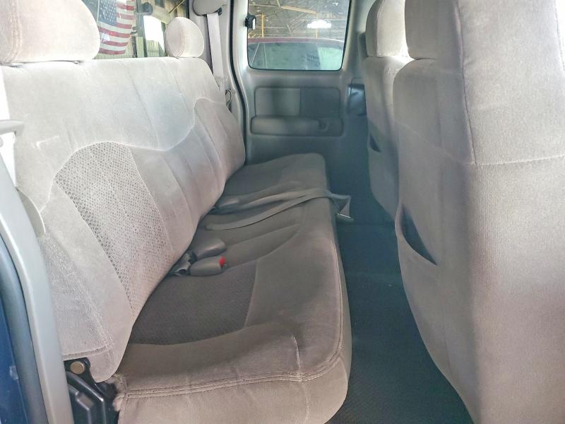 Photo 10 from auction – 2000 CHEVROLET SILVERADO with VIN 2GCEK19T2Y1383894