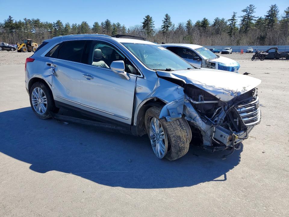 Photo 4 from auction – 2019 CADILLAC XT5 with VIN 1GYKNERS8KZ112470