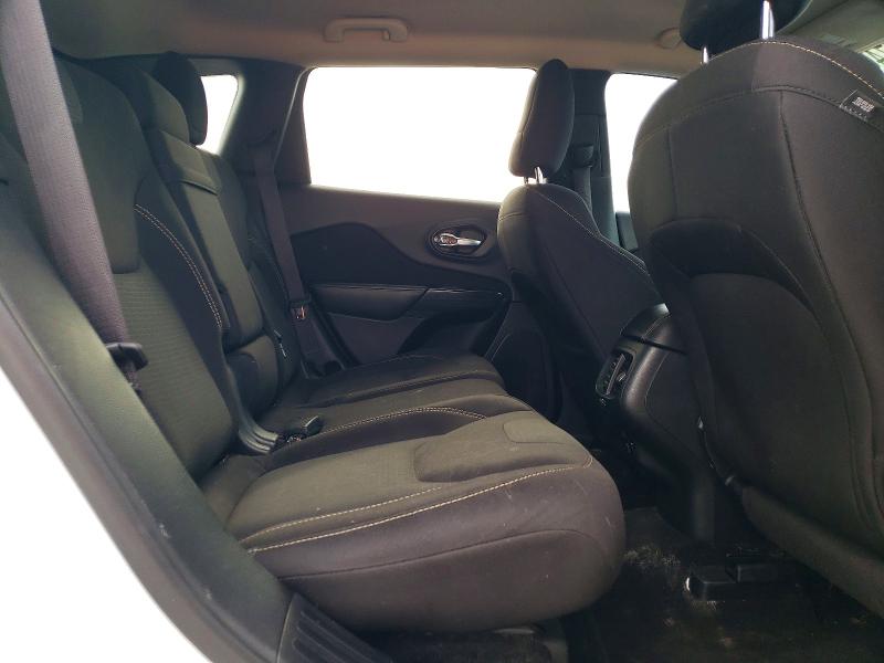 Photo 10 from auction – 2016 JEEP CHEROKEE with VIN 1C4PJLCB4GW136939