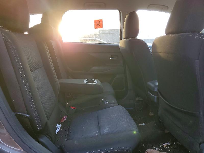 Photo 11 from auction – 2018 MITSUBISHI OUTLANDER with VIN JA4AZ3A39JZ044140