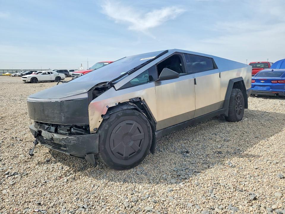 TESLA CYBERTRUCK 2025 with VIN 7G2CEHED4SA059317 - Photo from auction