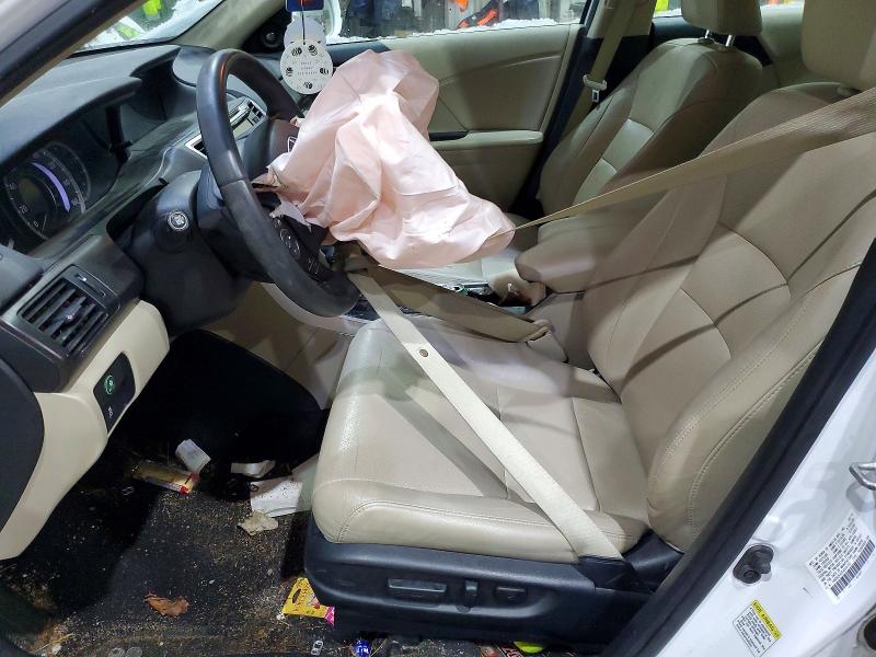 Photo 7 from auction – 2015 HONDA ACCORD with VIN 1HGCR2F82FA004745