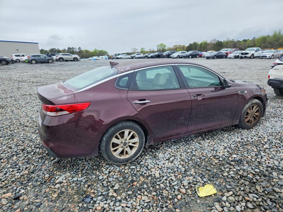 Photo 3 from auction – 2016 KIA OPTIMA with VIN 5XXGT4L30GG035777