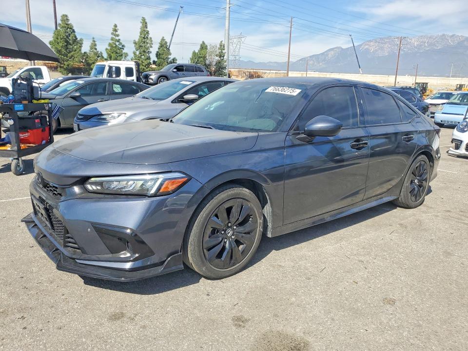 HONDA CIVIC 2022 with VIN JHMFE1F76NX008235 - Photo from auction