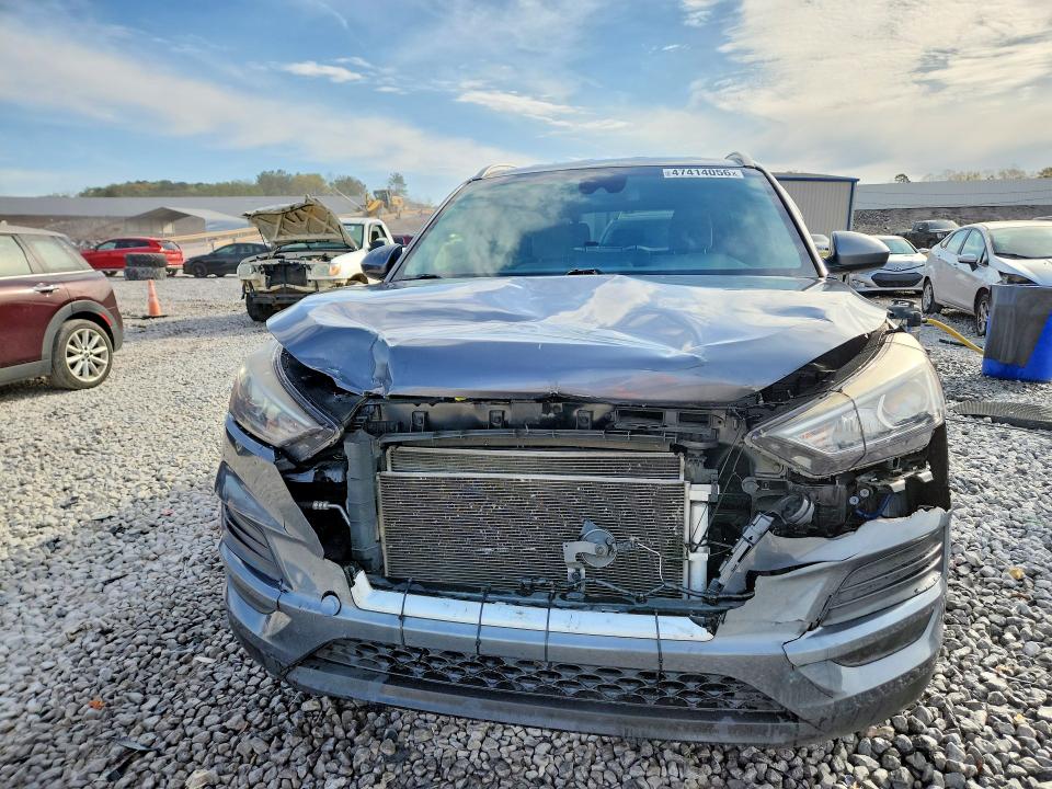 Photo 5 from auction – 2019 HYUNDAI TUCSON with VIN KM8J33A45KU056103