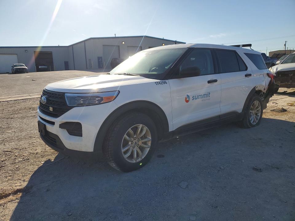FORD EXPLORER 2021 with VIN 1FMSK8BB8MGC31334 - Photo from auction