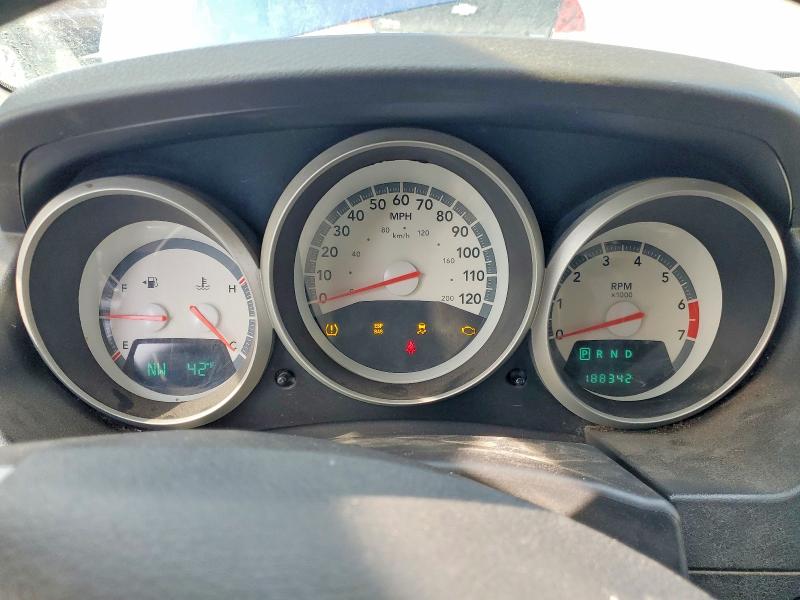 Photo 9 from auction – 2010 DODGE GRAND CARAVAN with VIN 2D4RN4DEXAR233013