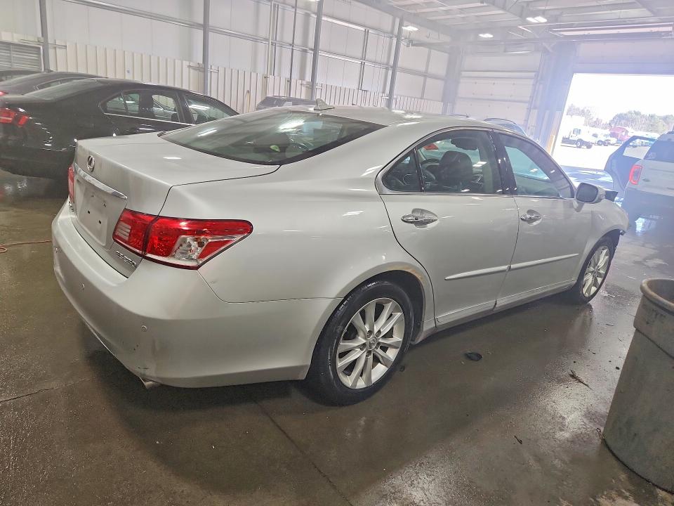 Photo 3 from auction – 2010 LEXUS ES 350 with VIN JTHBK1EG2A2405795