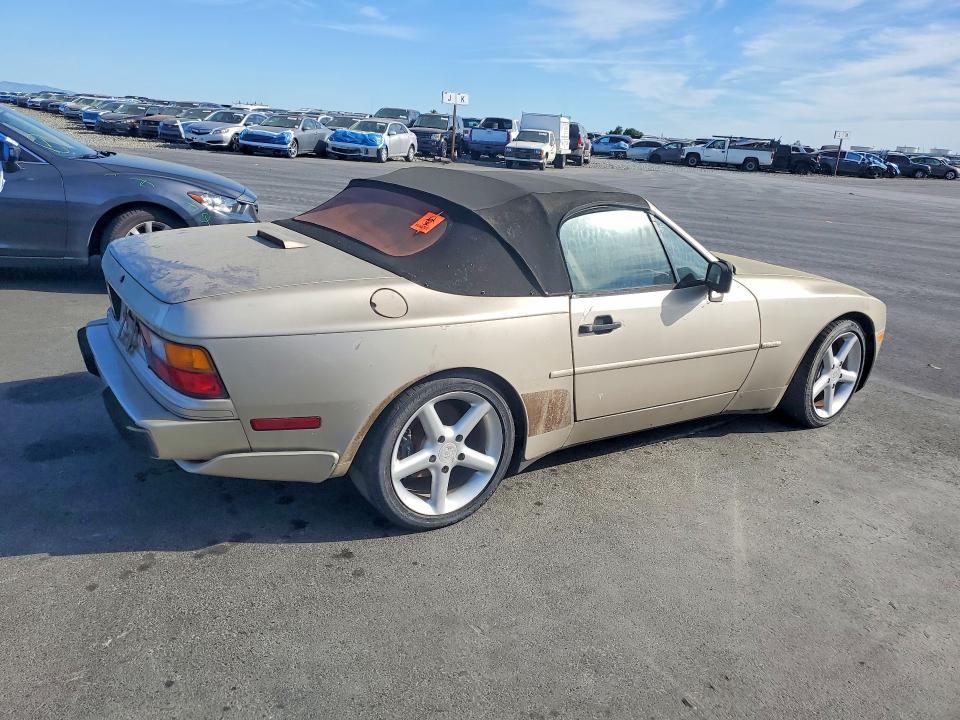 Снимка 3 от търг – 1990 PORSCHE 944 S2 2D CABRIOLET с VIN WP0CB2943LN481653