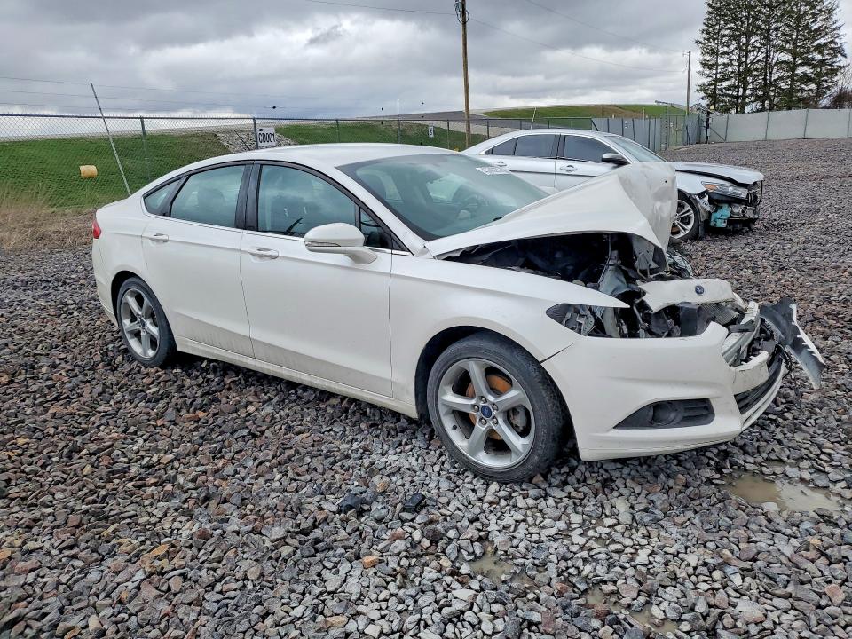 Photo 4 from auction – 2016 FORD FUSION with VIN 3FA6P0T99GR181342