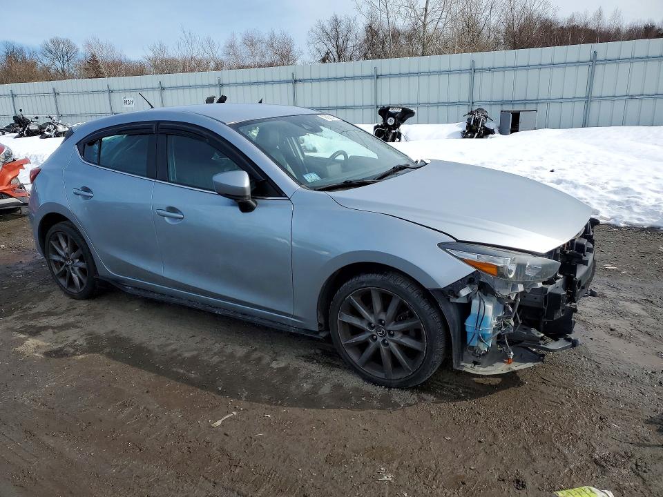 Photo 4 from auction – 2018 MAZDA 3 with VIN 3MZBN1L34JM180861
