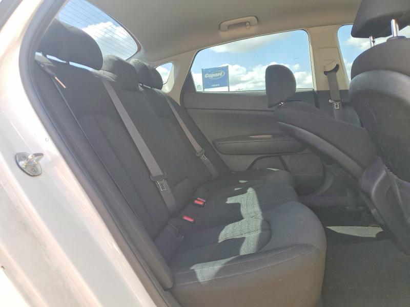 Photo 10 from auction – 2018 KIA OPTIMA with VIN KNAGT4L34J5213666