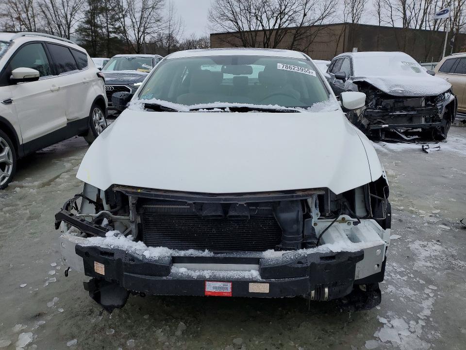 Photo 5 from auction – 2016 ACURA ILX with VIN 19UDE2F76GA000996
