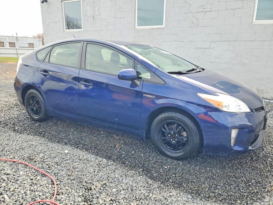 Photo 4 from auction – 2013 TOYOTA PRIUS with VIN JTDKN3DU8D0351771
