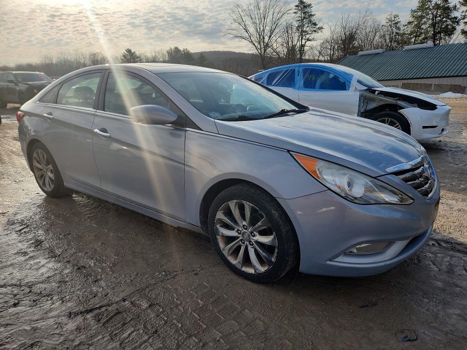 Photo 4 from auction – 2012 HYUNDAI SONATA with VIN 5NPEC4AC0CH366027