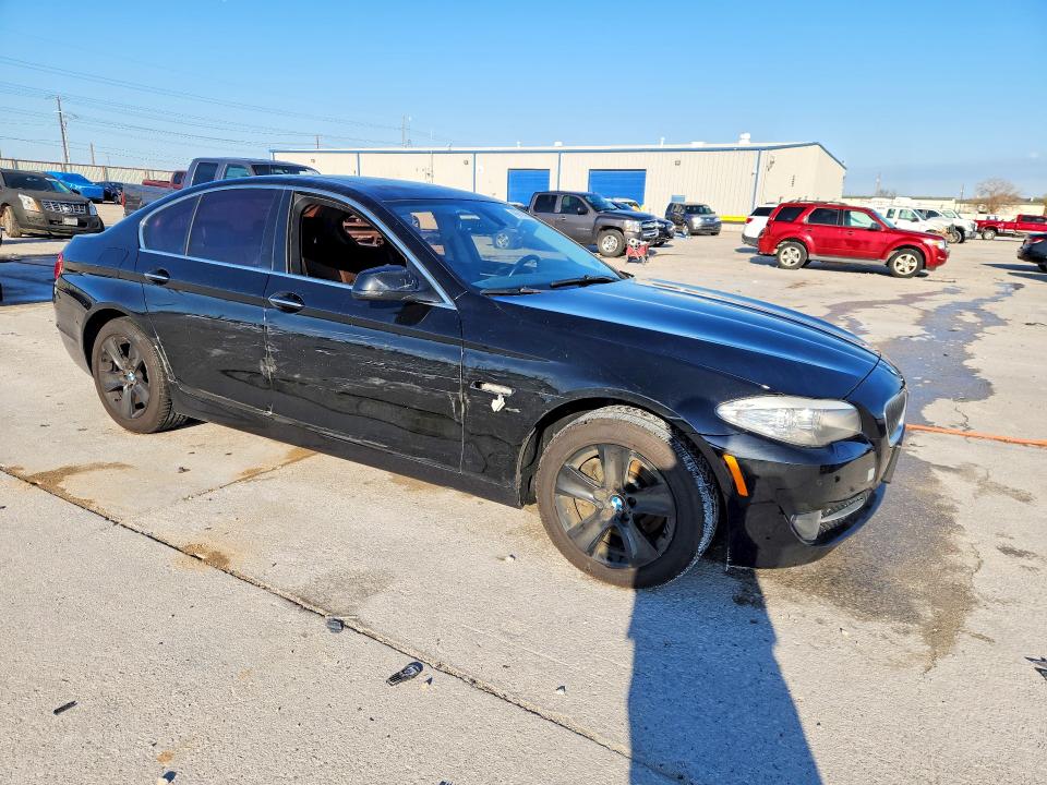 Photo 4 from auction – 2011 BMW 528 with VIN WBAFR1C52BC738328