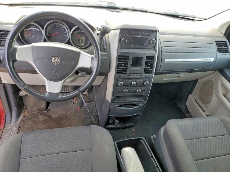 Photo 8 from auction – 2010 DODGE GRAND CARAVAN with VIN 2D4RN4DE5AR238300