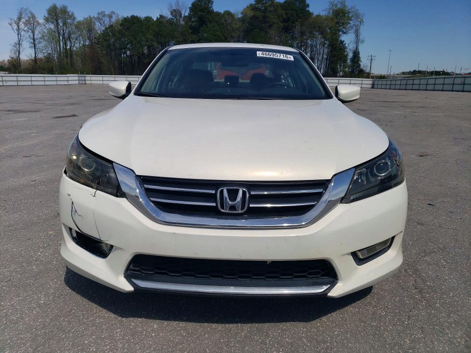Photo 5 from auction – 2014 HONDA ACCORD with VIN 1HGCR2F30EA205546