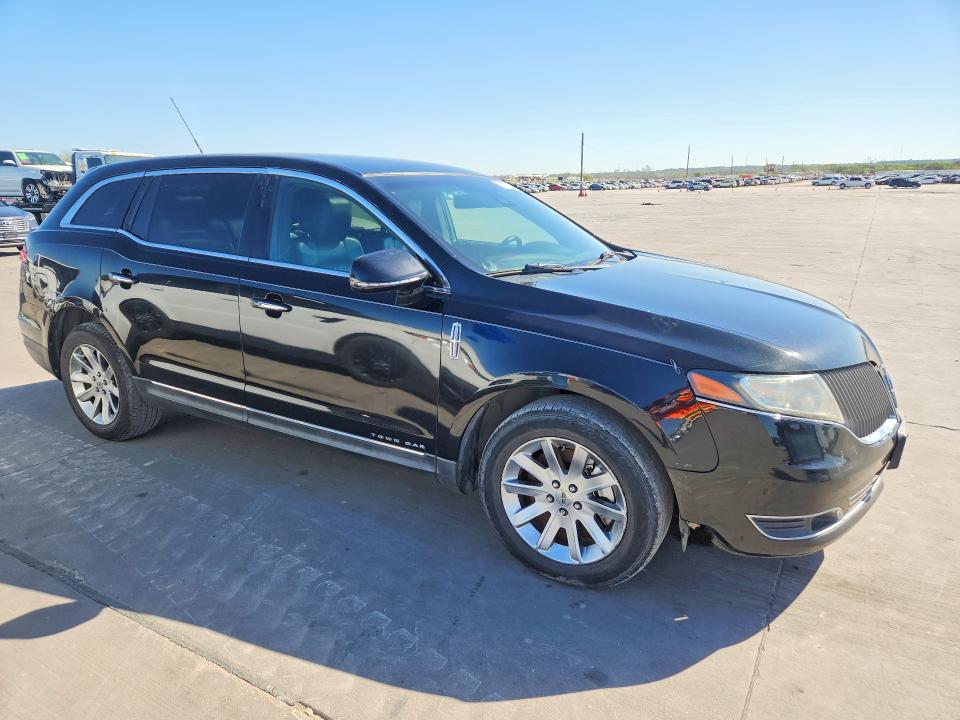 Снимка 4 от търг – 2013 LINCOLN TOWNHOUSE MKT с VIN 2LMHJ5NK5DBL54611