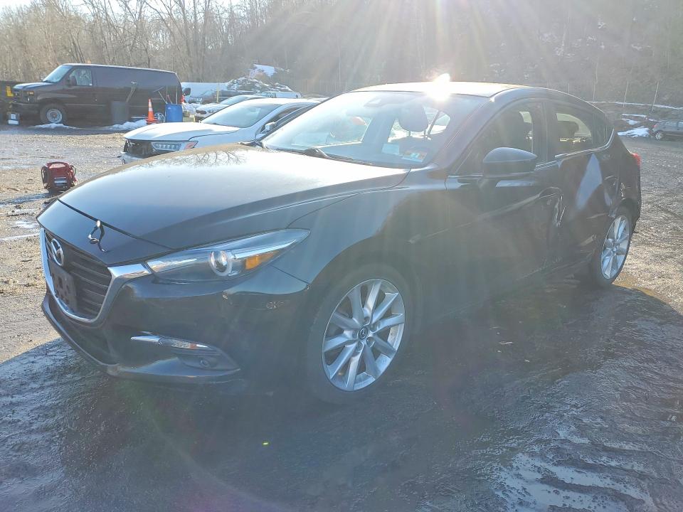 MAZDA 3 2017 with VIN JM1BN1M3XH1131561 - Photo from auction