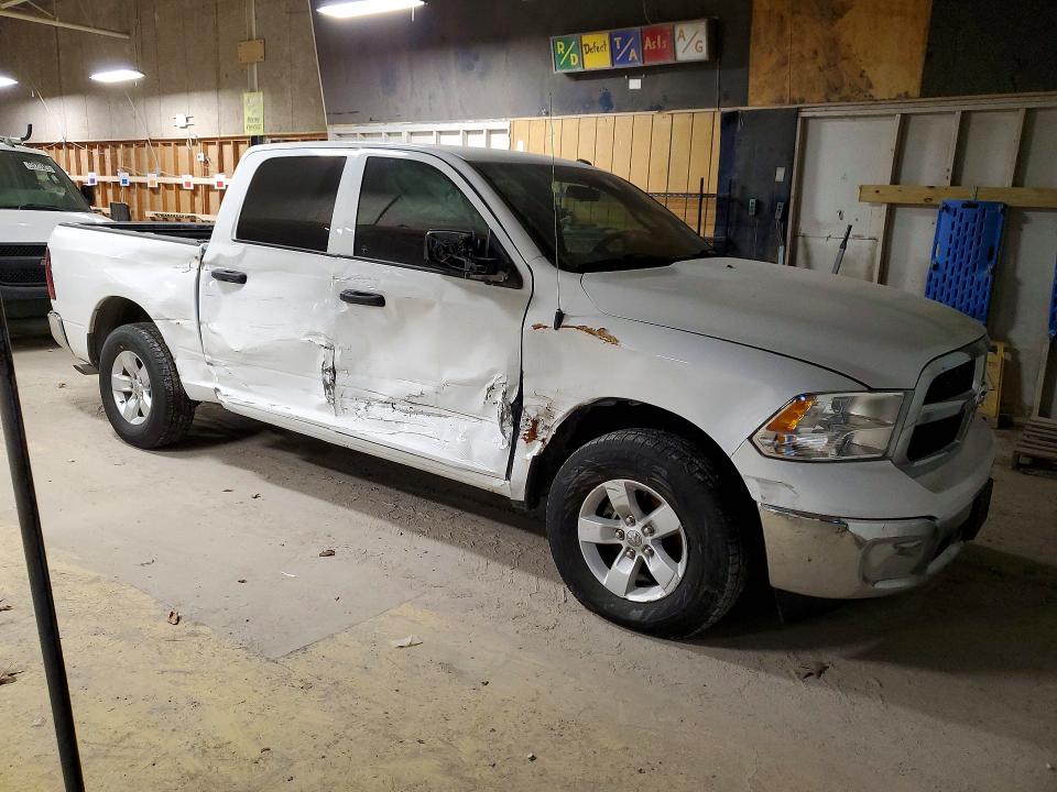 Photo 4 from auction – 2022 RAM 1500 CLASSIC with VIN 3C6RR7KG1NG352840