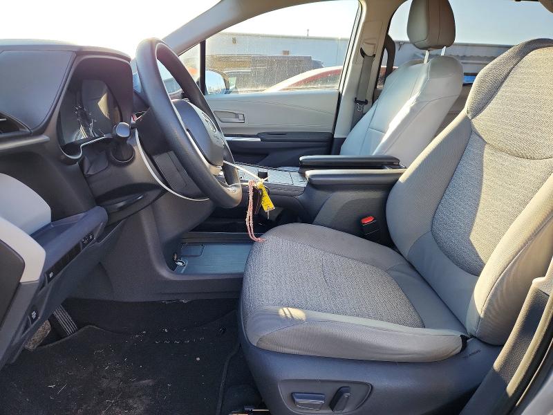Photo 7 from auction – 2021 TOYOTA SIENNA with VIN 5TDKRKEC5MS051493