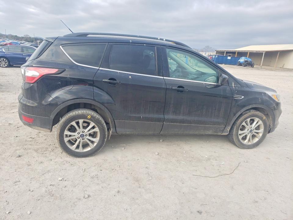 Photo 3 from auction – 2018 FORD ESCAPE with VIN 1FMCU9GD3JUA80818